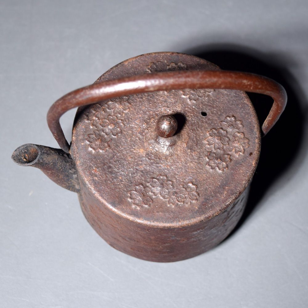 南部鉄器 昭和レトロ ヴィンテージ 急須 鉄瓶 南部鉄器 茶器 急須 鉄瓶 桜皮寸筒 レトロ 昭和レトロ 茶道具 煎茶