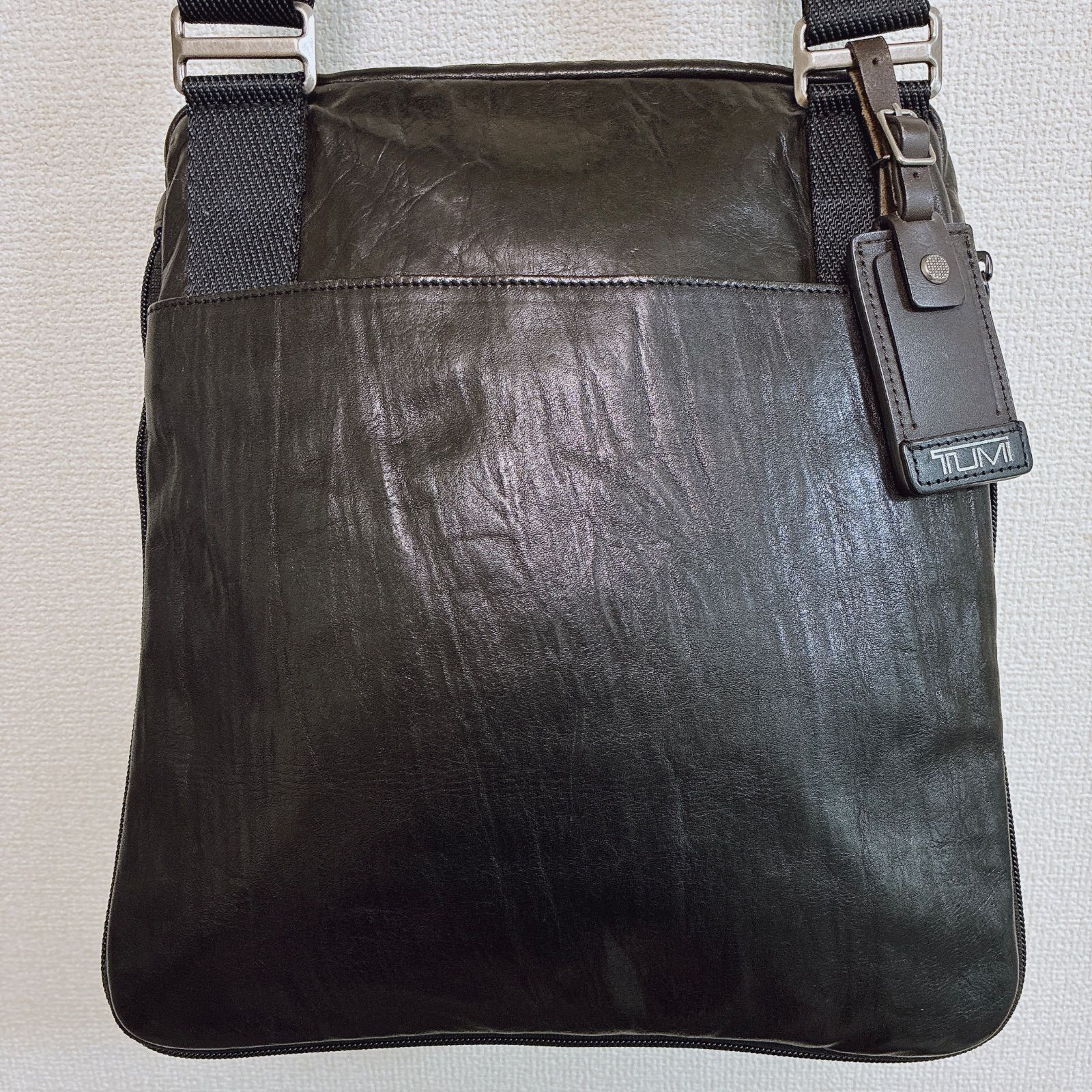 TUMI トゥミ レザー 本革 アルファブラボー ショルダーバッグ 通勤 
