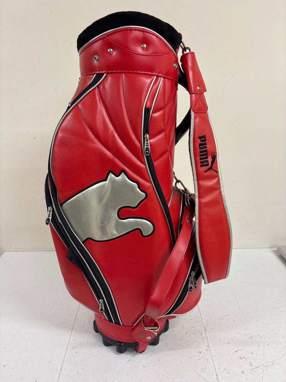 送料無料 PUMA プーマ キャディバッグ ゴルフバッグ レッド - メルカリ