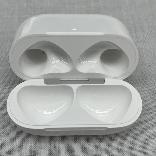 中古】AirPods 4 MXP93J/A [ﾜｲﾔﾚｽ(左右分離) /ﾉｲｽﾞｷｬﾝｾﾘﾝｸﾞ対応