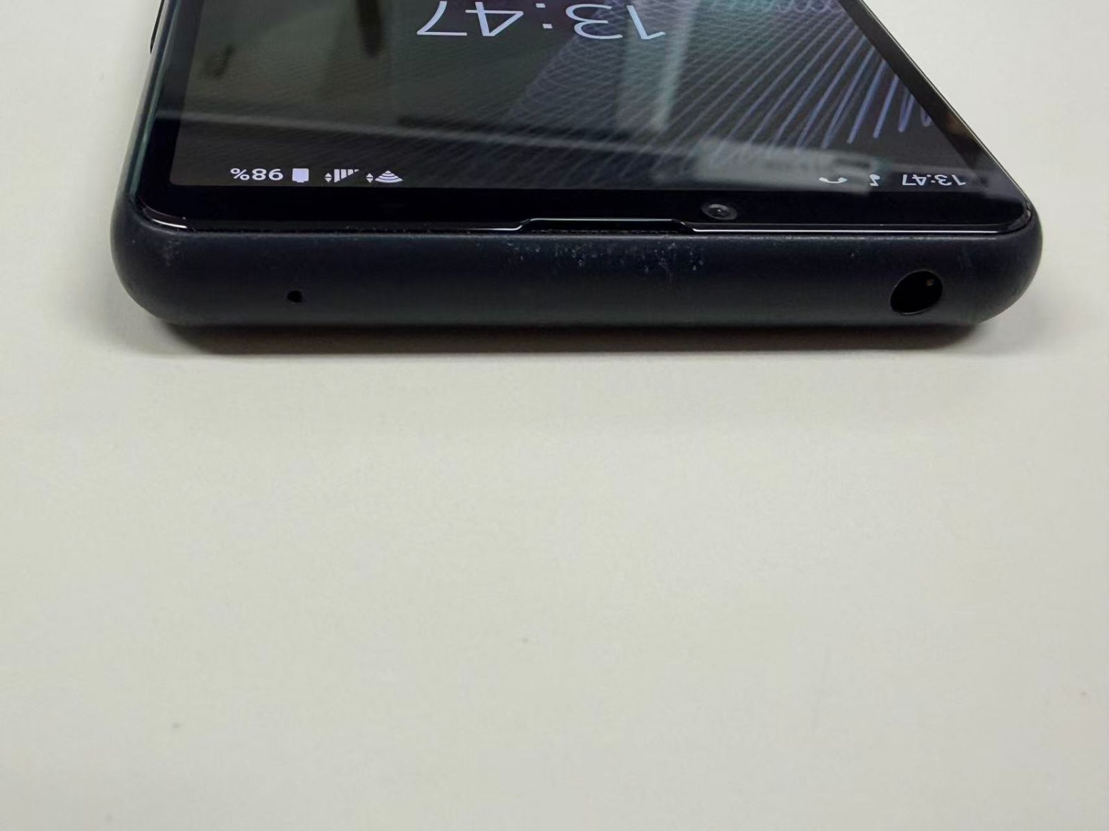 美品 SIMフリー au Xperia 10 III SOG04 ブラック 訳アリ品 - メルカリ