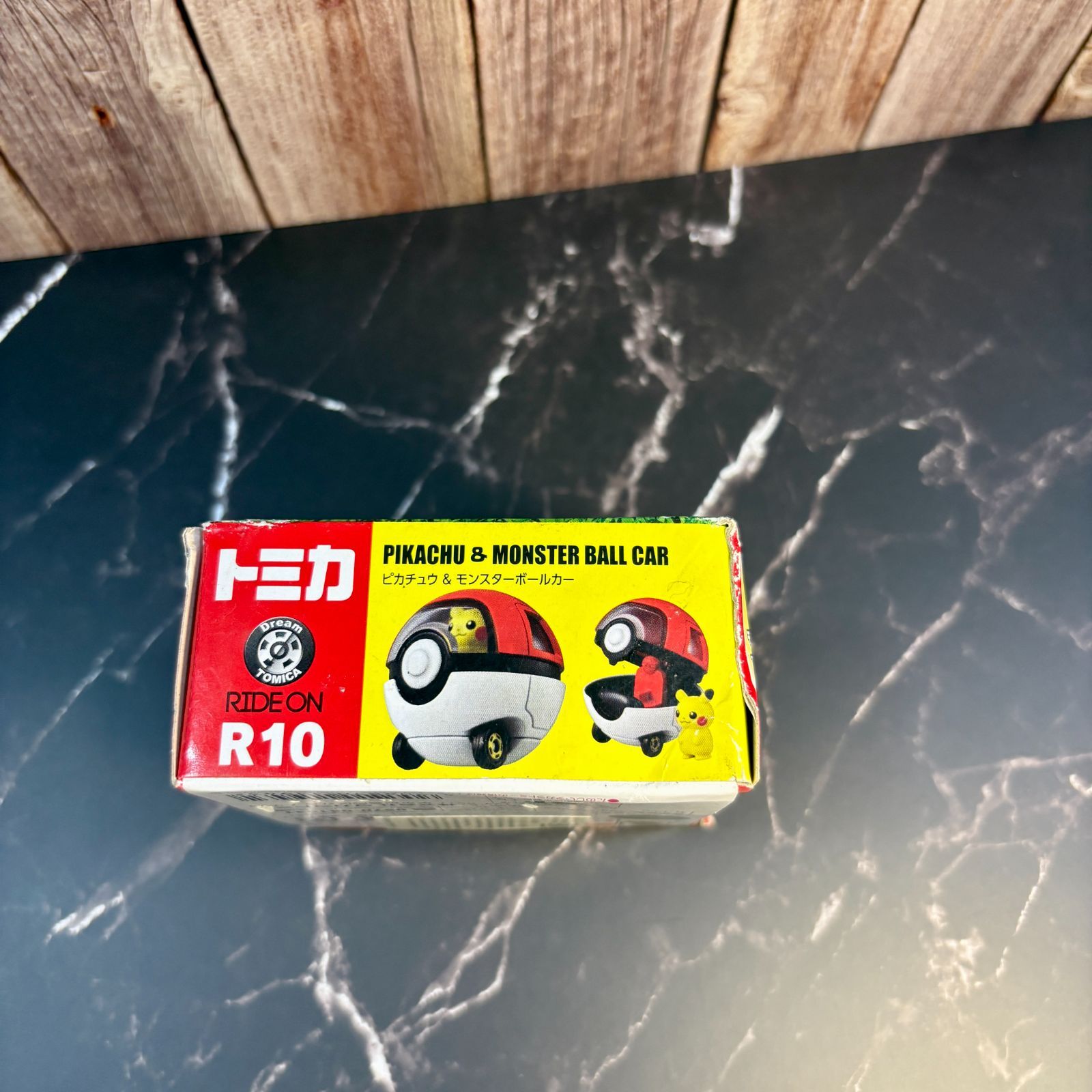 トミカ ドリームトミカ ライドオンR10 ピカチュウ&モンスターボール