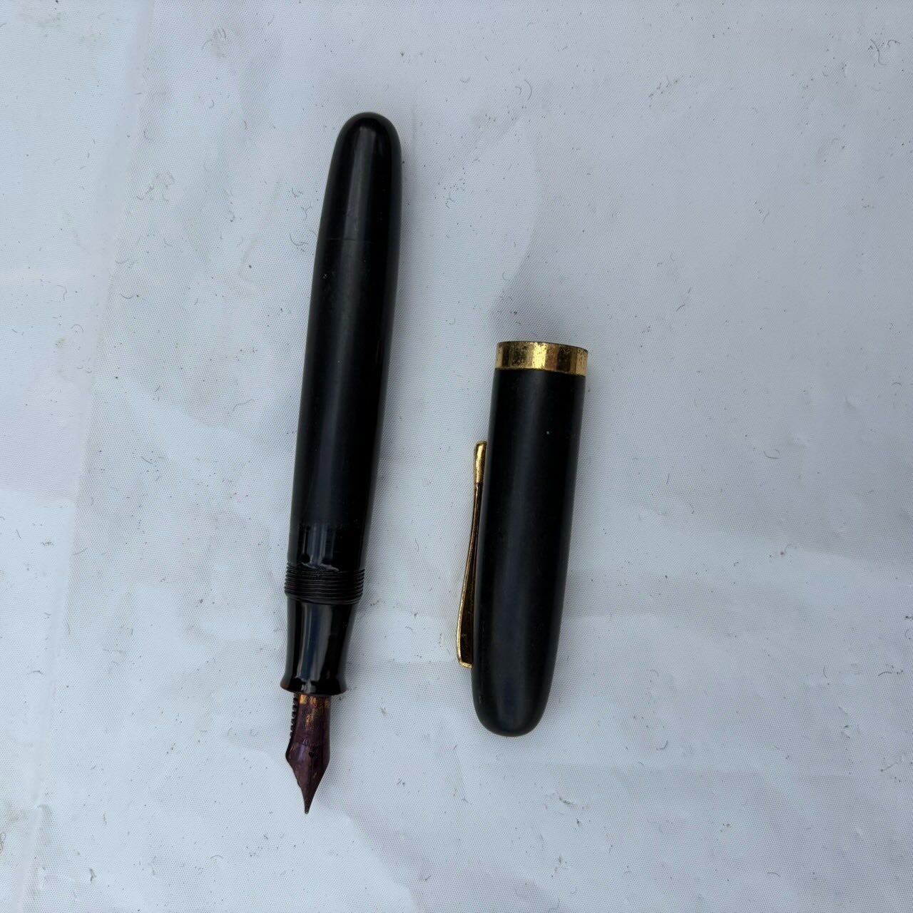 送料込み】丸善 MARUZEN 万年筆 14K M 中字 ボルドー ケース付 限定