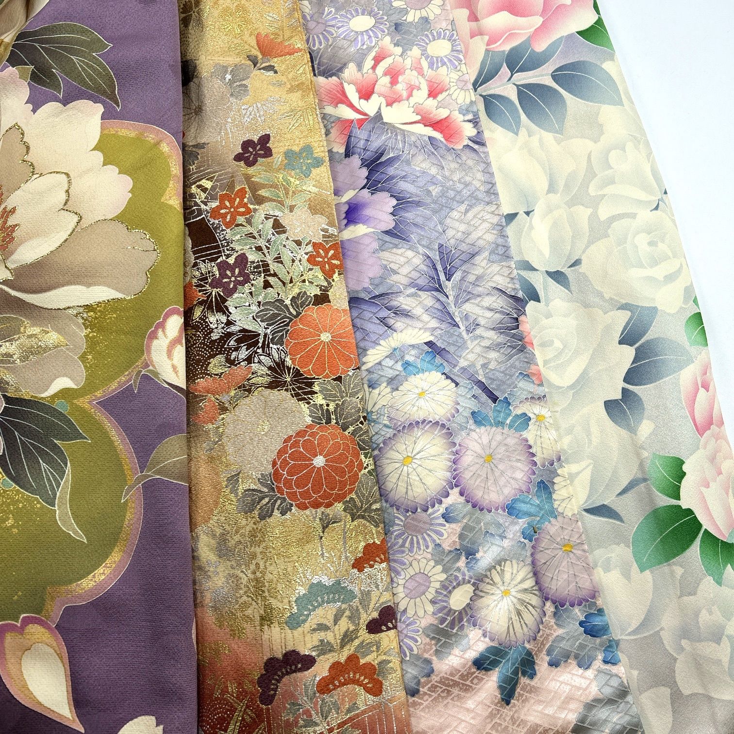 振袖 4枚 正絹 着物まとめ売り 同梱購入歓迎 リメイク用 着付け練習用