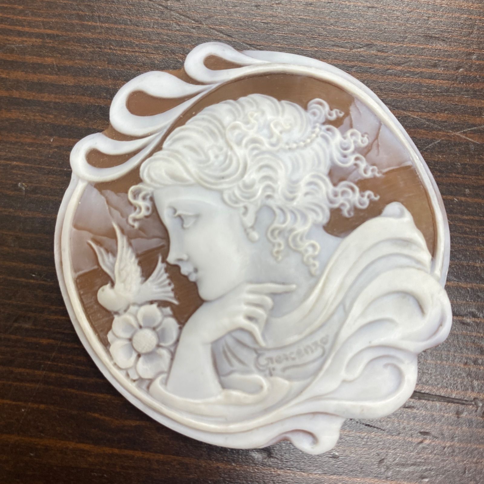 シェル カメオ 女性横顔 刻印あり ネックレス ブローチ リメイク