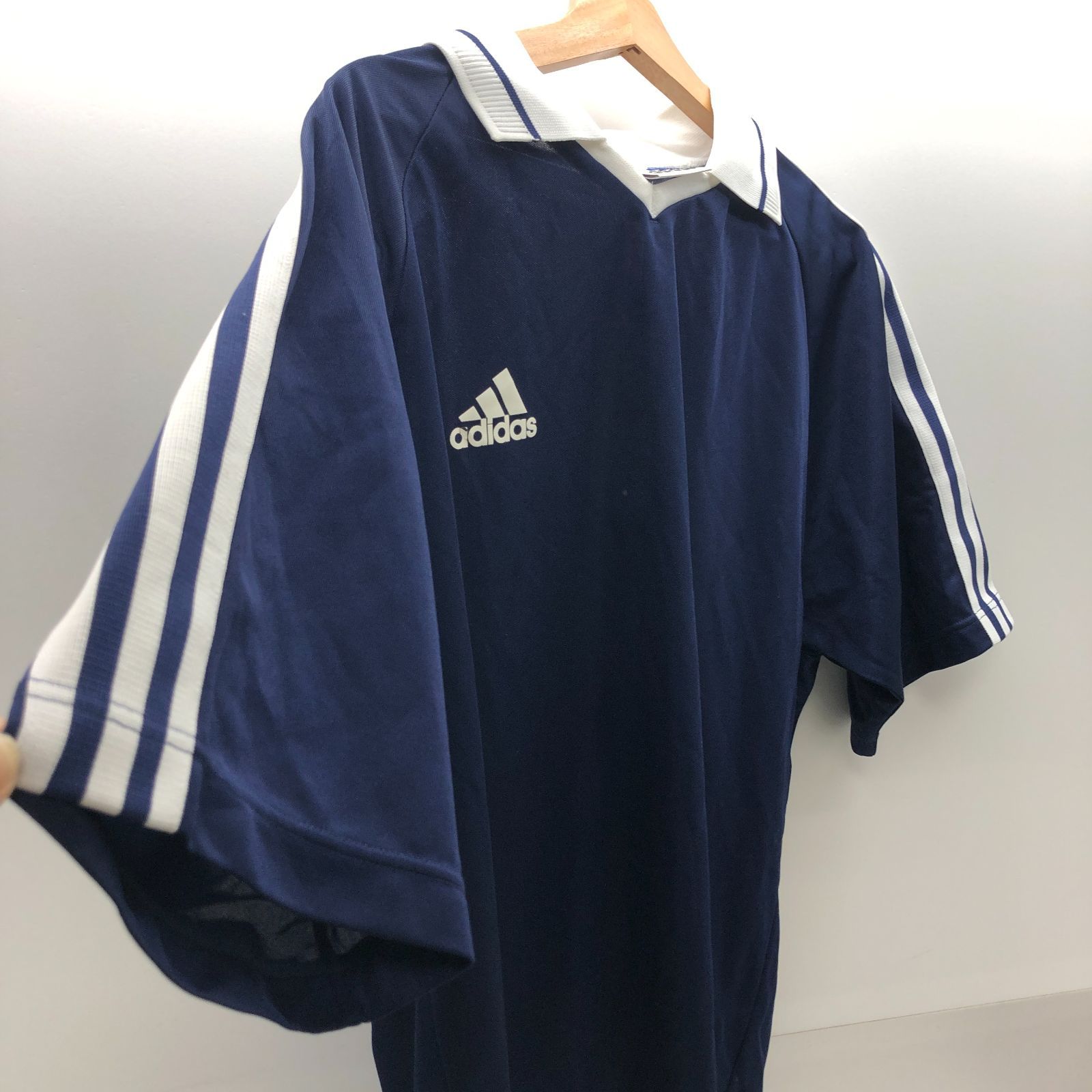未使用/タグ付き】adidas サッカー 半袖シャツ Lサイズ 襟付き