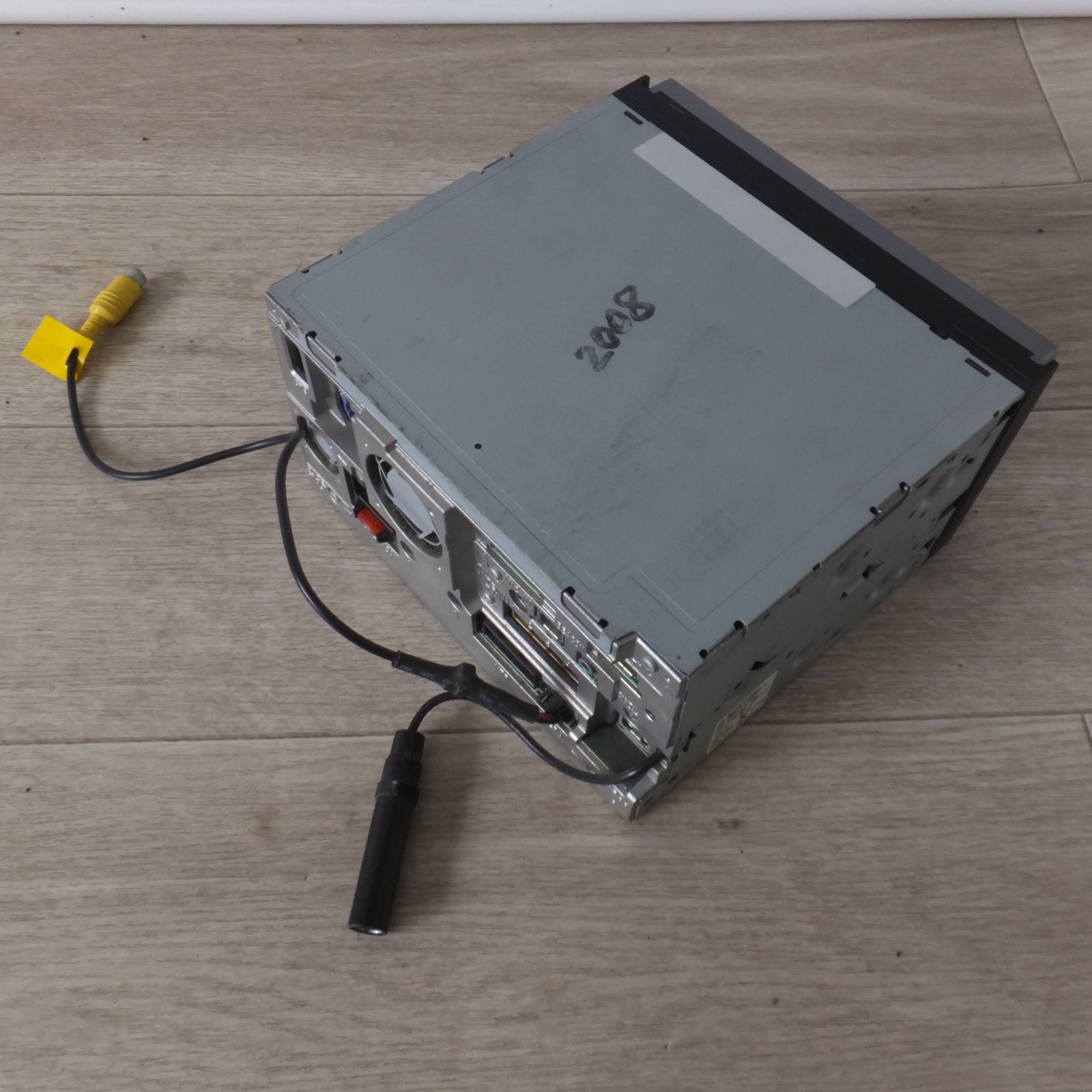 カロッツェリア【AV 一体型 HDD ナビゲーション】中古 送料無料] ☆カロッツェリア carrozzeria AV一体型HDDナビゲーション