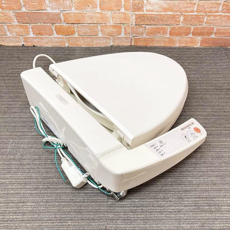 中古品】【ジャンク扱い】 TOTO 電気温水便座 ウォシュレット シャワー
