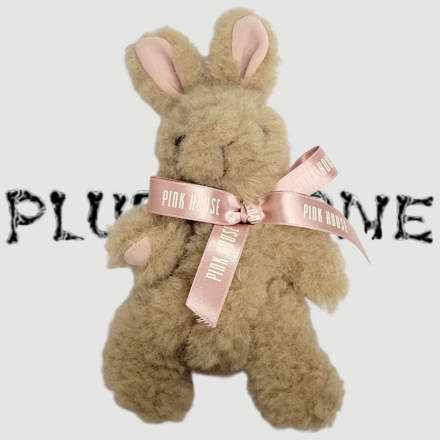 PINK HOUSE】バラ園うさぎぬいぐるみコサージュ - メルカリ