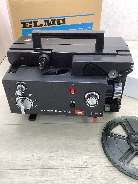 U18 ELMO K-100SM 8mm プロジェクター 映写機 昭和レトロ 通電動作