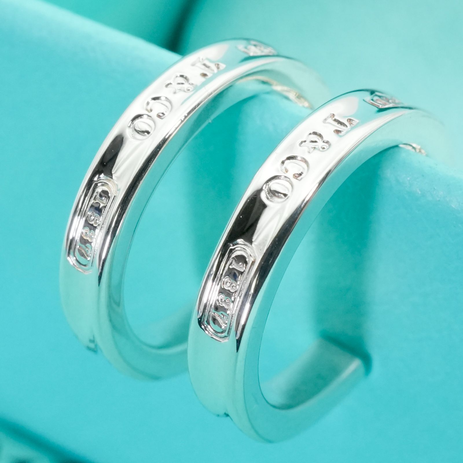 極美品 ティファニー 1837 ナロー フープ スモール ピアス/25-2666