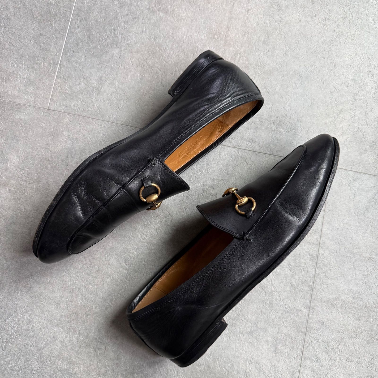 GUCCI グッチ ヨルダーン ホースビットローファー ブラック ゴールド 