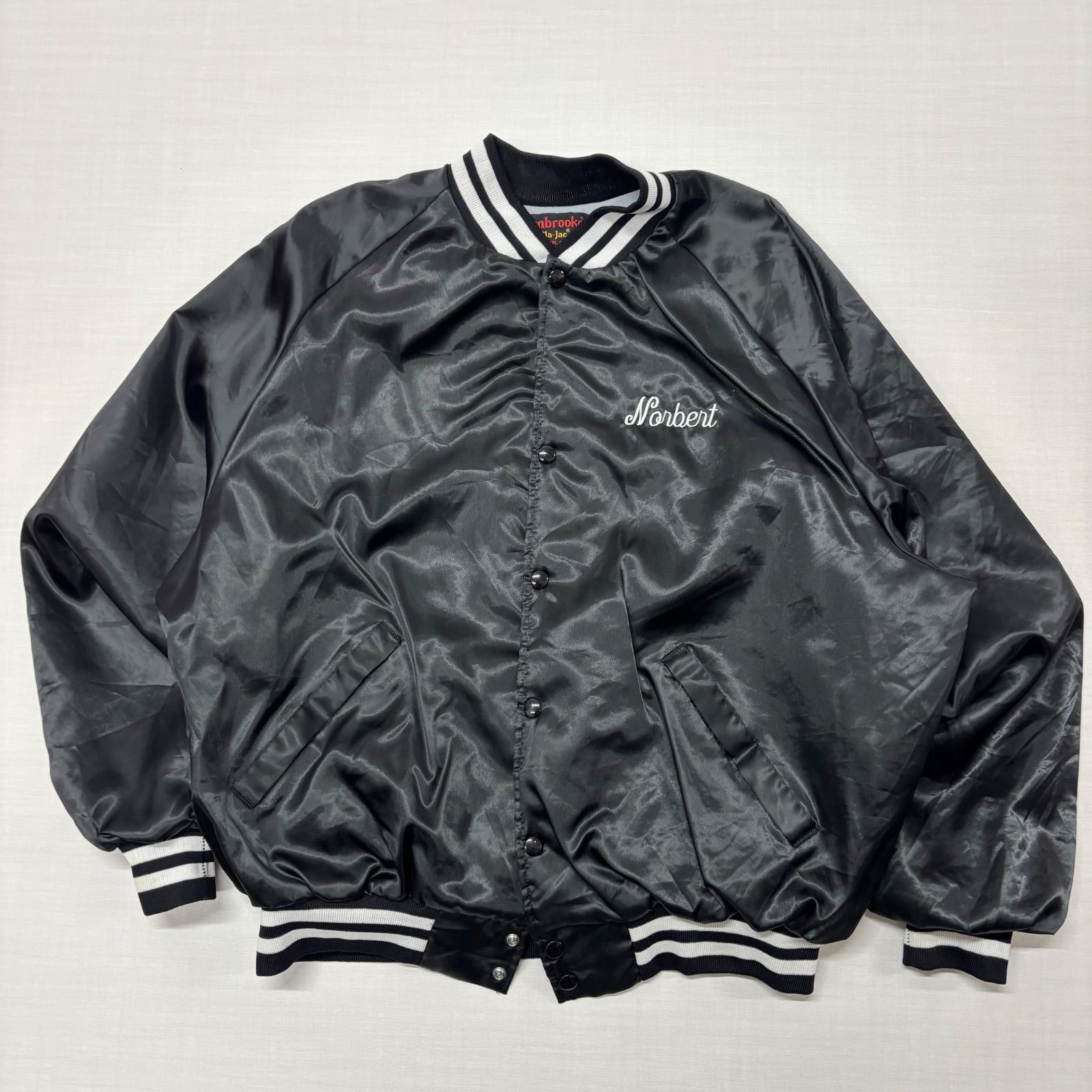 USA製】80〜90s Dunbrooke サテン スタジャン XXL 黒 ネーム刺繍 短丈