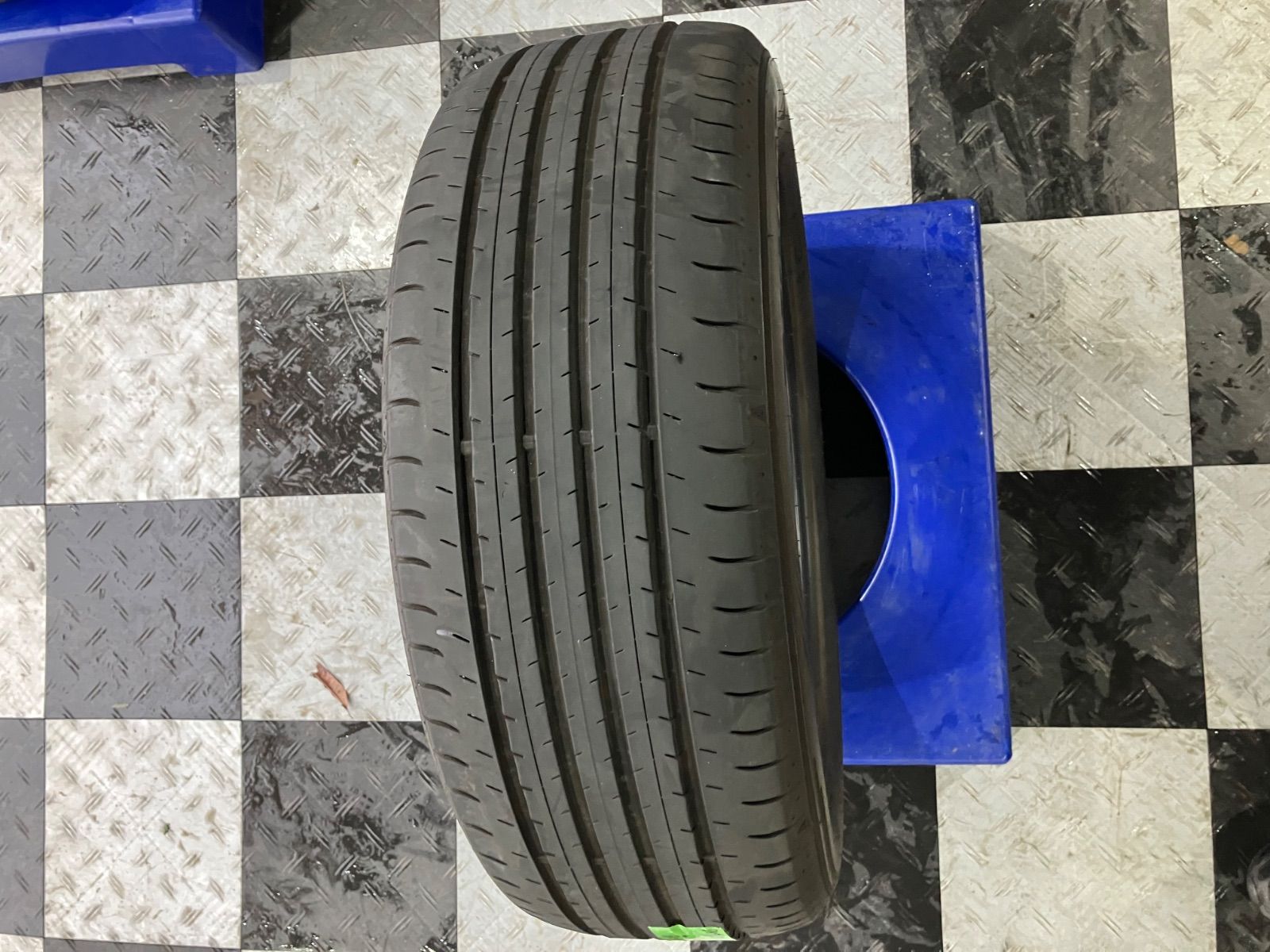 大幅値下げ！[送料込み] 225/55R19 103H 2024年製 DUNLOP SP SPORT