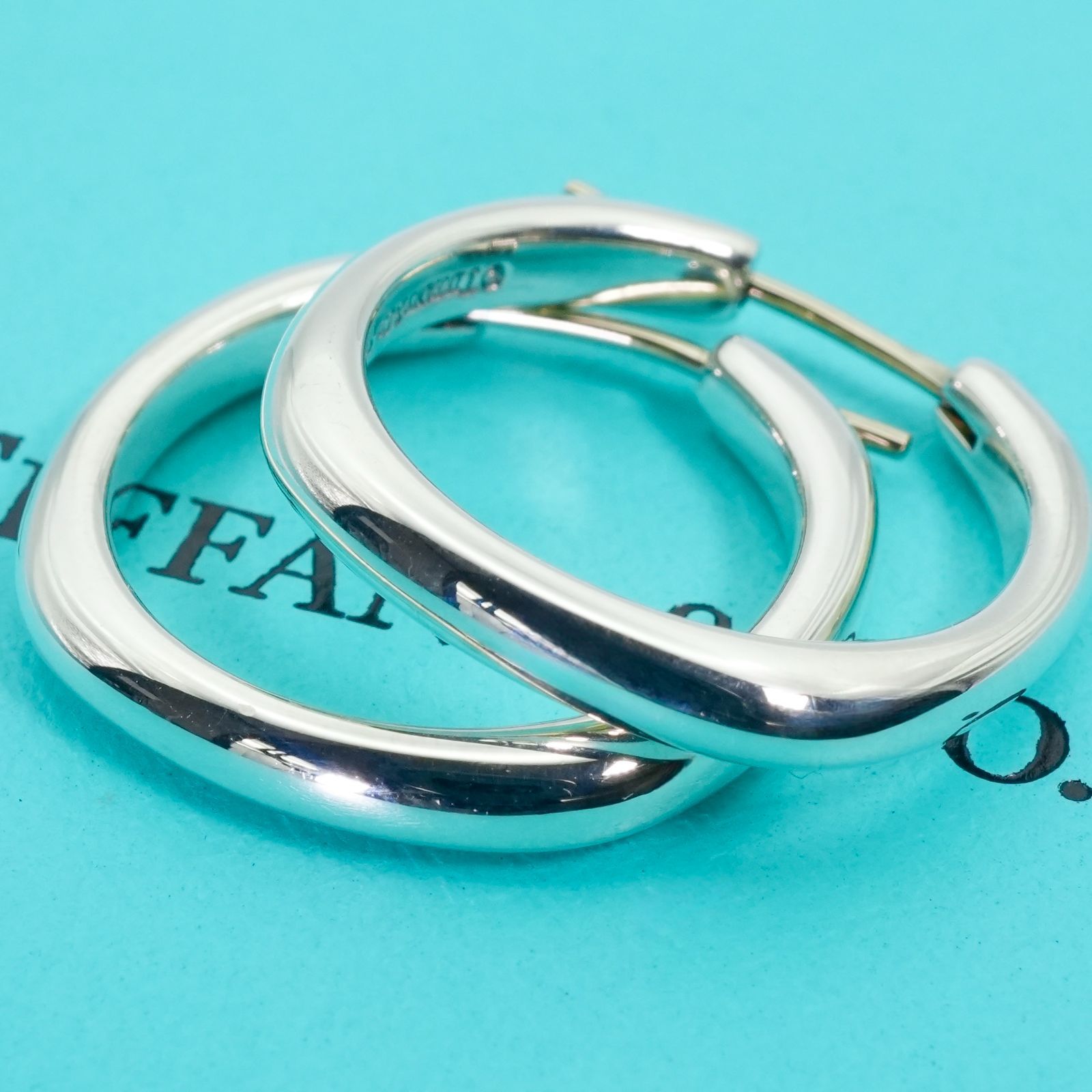 希少極美品 ティファニー クッションスクエア フープ ピアス/25-2700