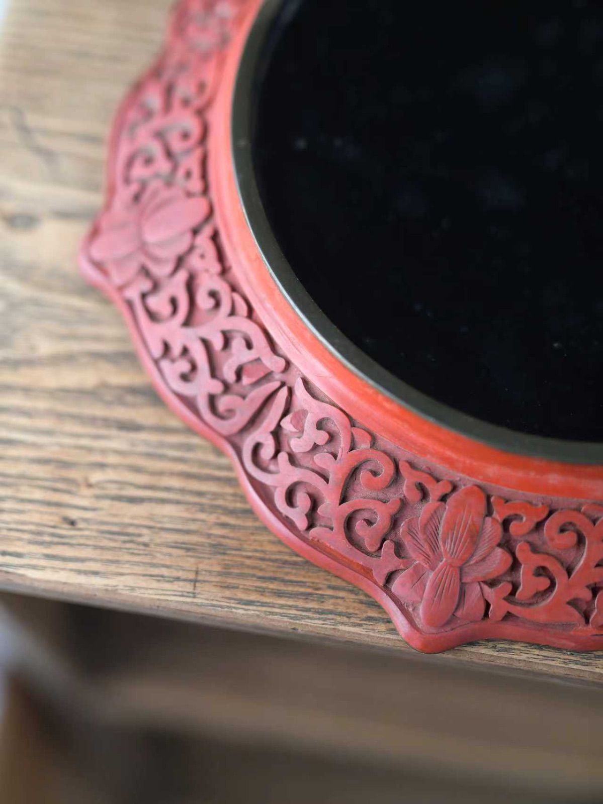 KT03【美品】堆朱 飾り皿 漆器 剔紅 彫刻 花文 煎茶道具 骨董