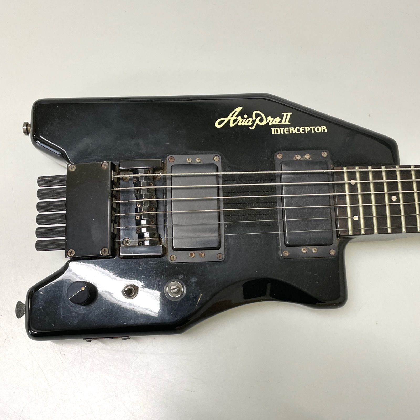 荒井貿易 Aria Pro II ヘッドレスエレキギター INTERCEPTOR ソフト
