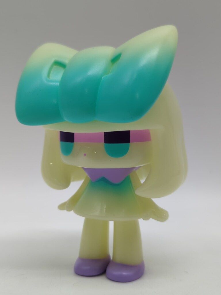 YURI TAKAHASHI チヨコ ソフビ ドリーミーグロウVer. 蓄光成型 - メルカリ