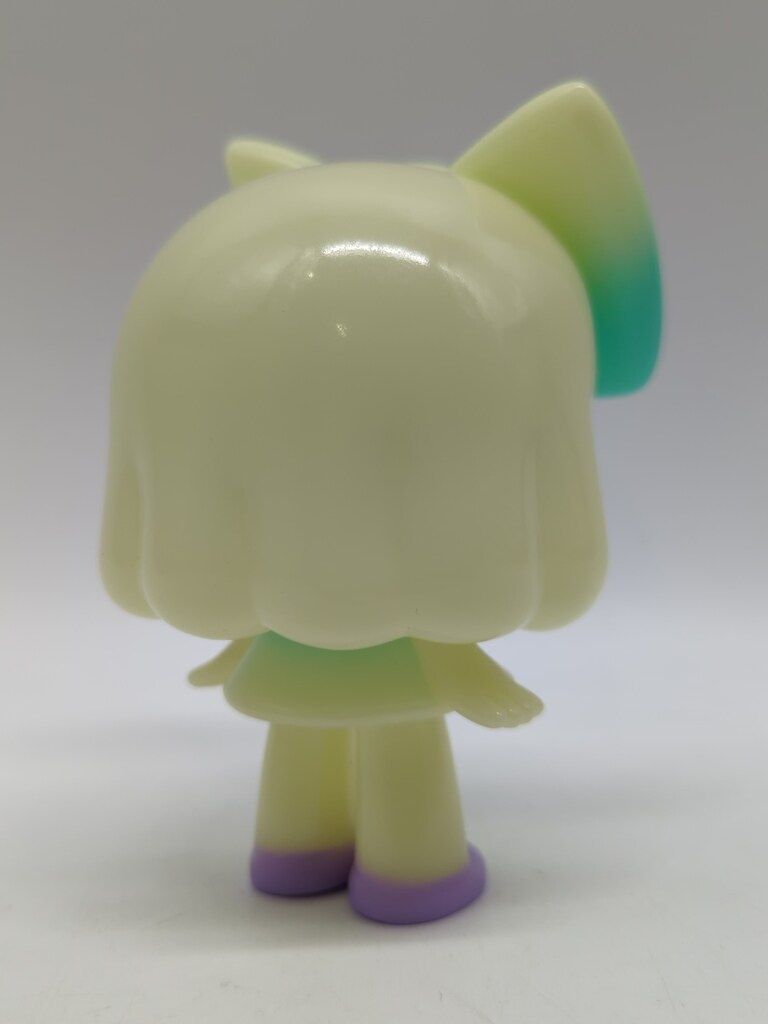 YURI TAKAHASHI チヨコ ソフビ ドリーミーグロウVer. 蓄光成型 - メルカリ