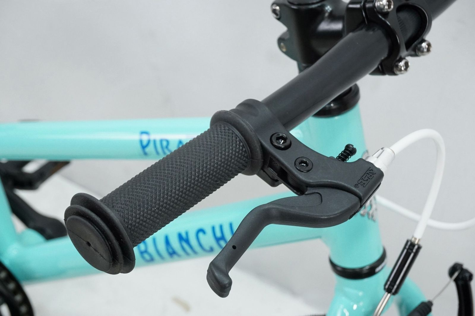 BIANCHI 「ビアンキ」 PIRATA16 2022年モデル キッズバイク 