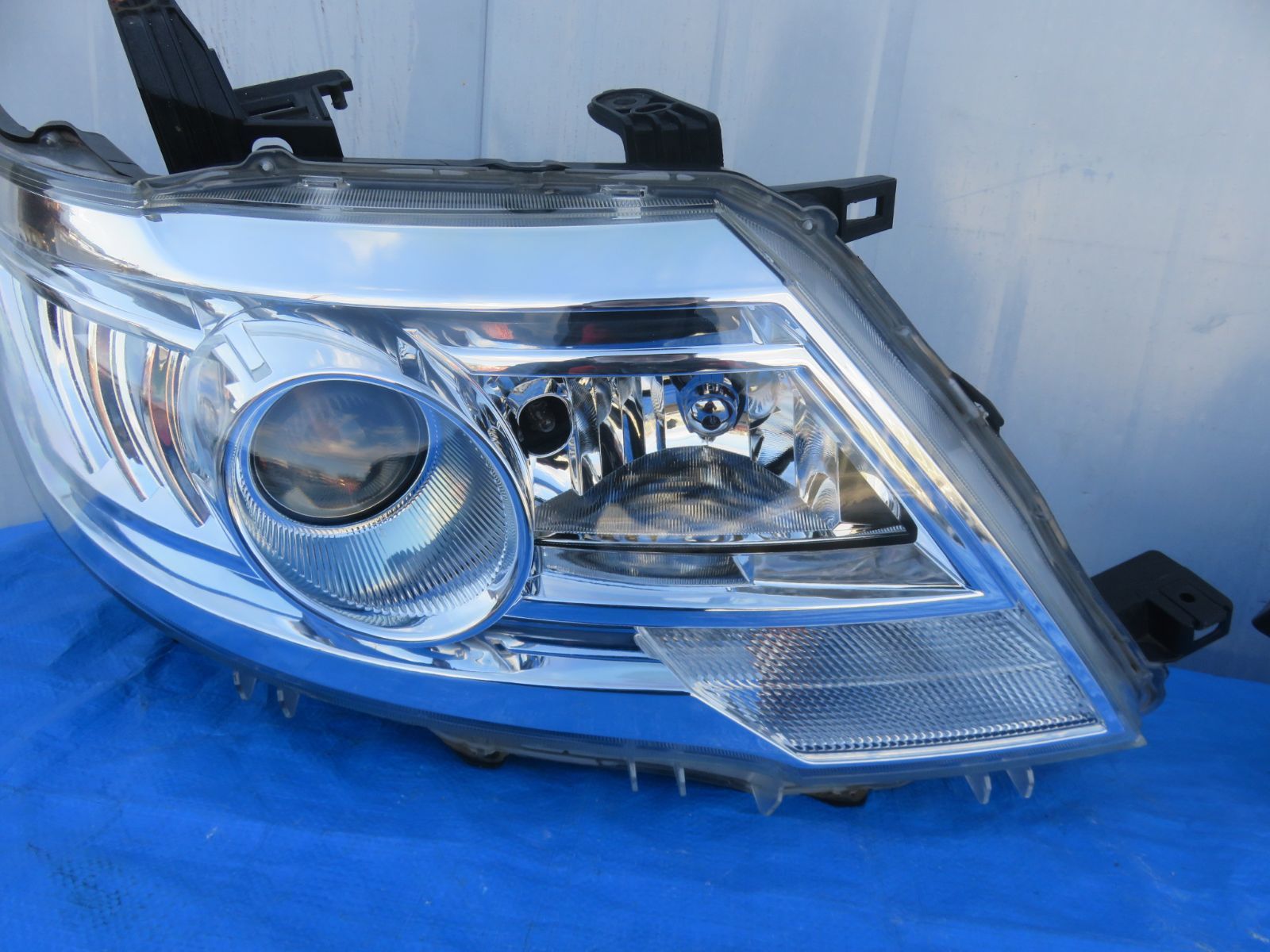 ☆SFC4988/点灯OK 日産 セレナ C25 CC25 ハイウェイスター 後期 純正