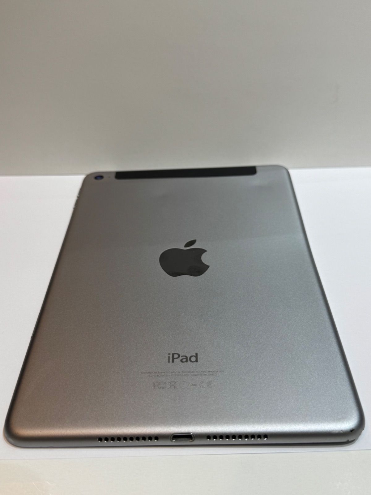 iPad mini4 32GB Wi-Fi＋Cellular simフリー シルバー - メルカリ