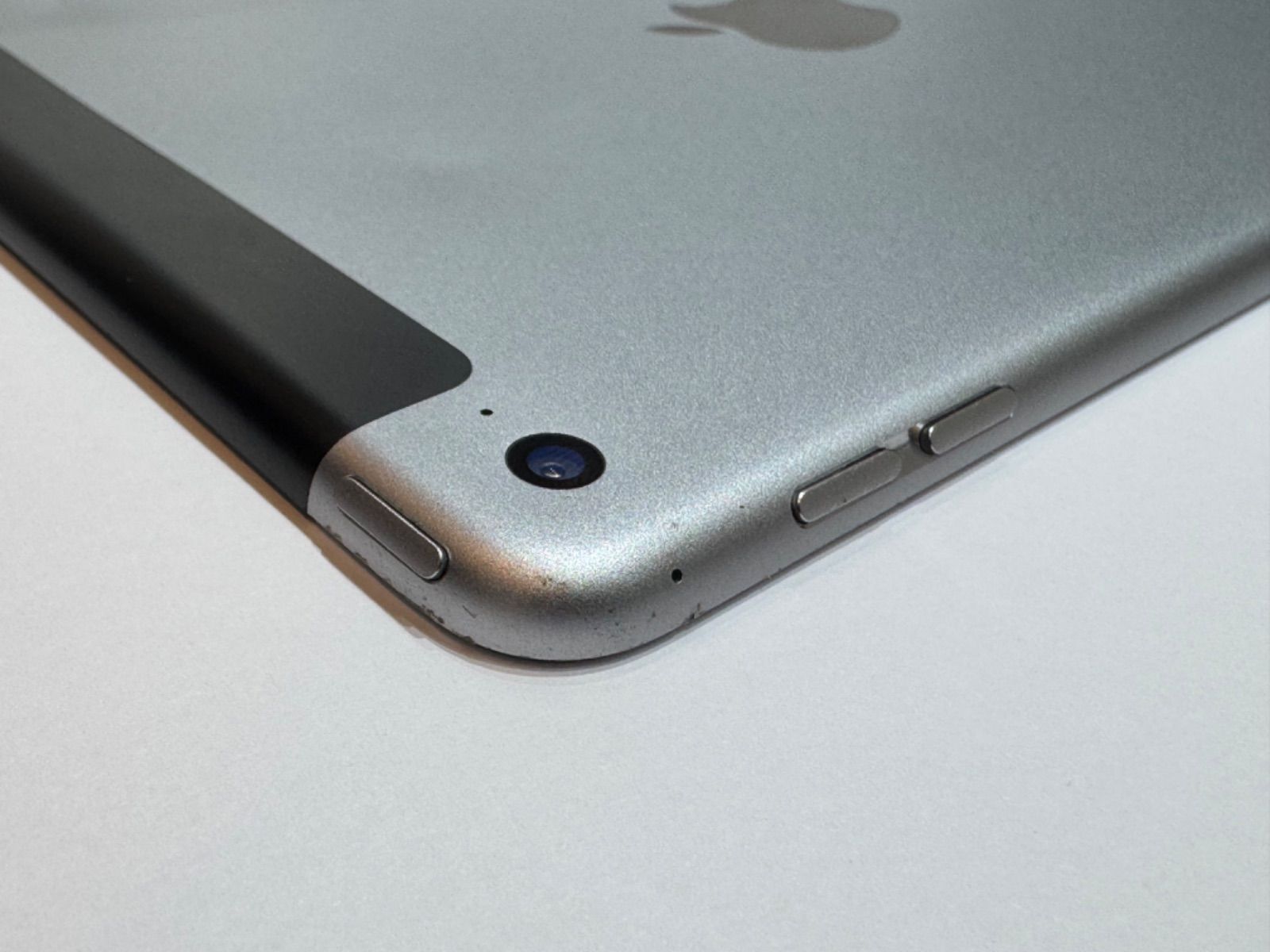 iPad mini4 32GB Wi-Fi＋Cellular simフリー シルバー - メルカリ