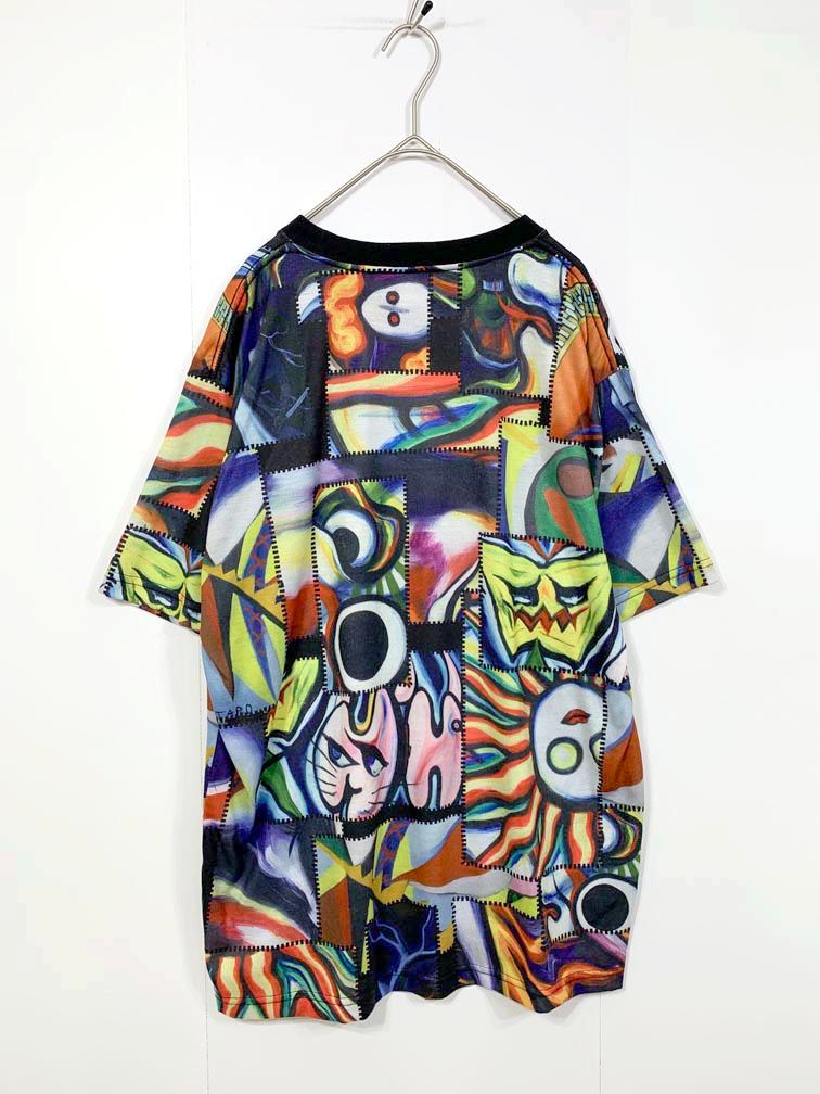 岡本太郎展 作品柄 アートプリント 総柄 半袖 前面プリント Tシャツ