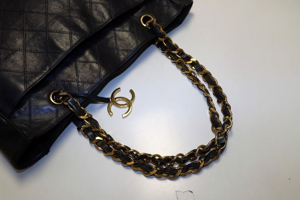 □CHANEL 0番台 ビコローレ マトラッセ GD金具 レザー チェーントート