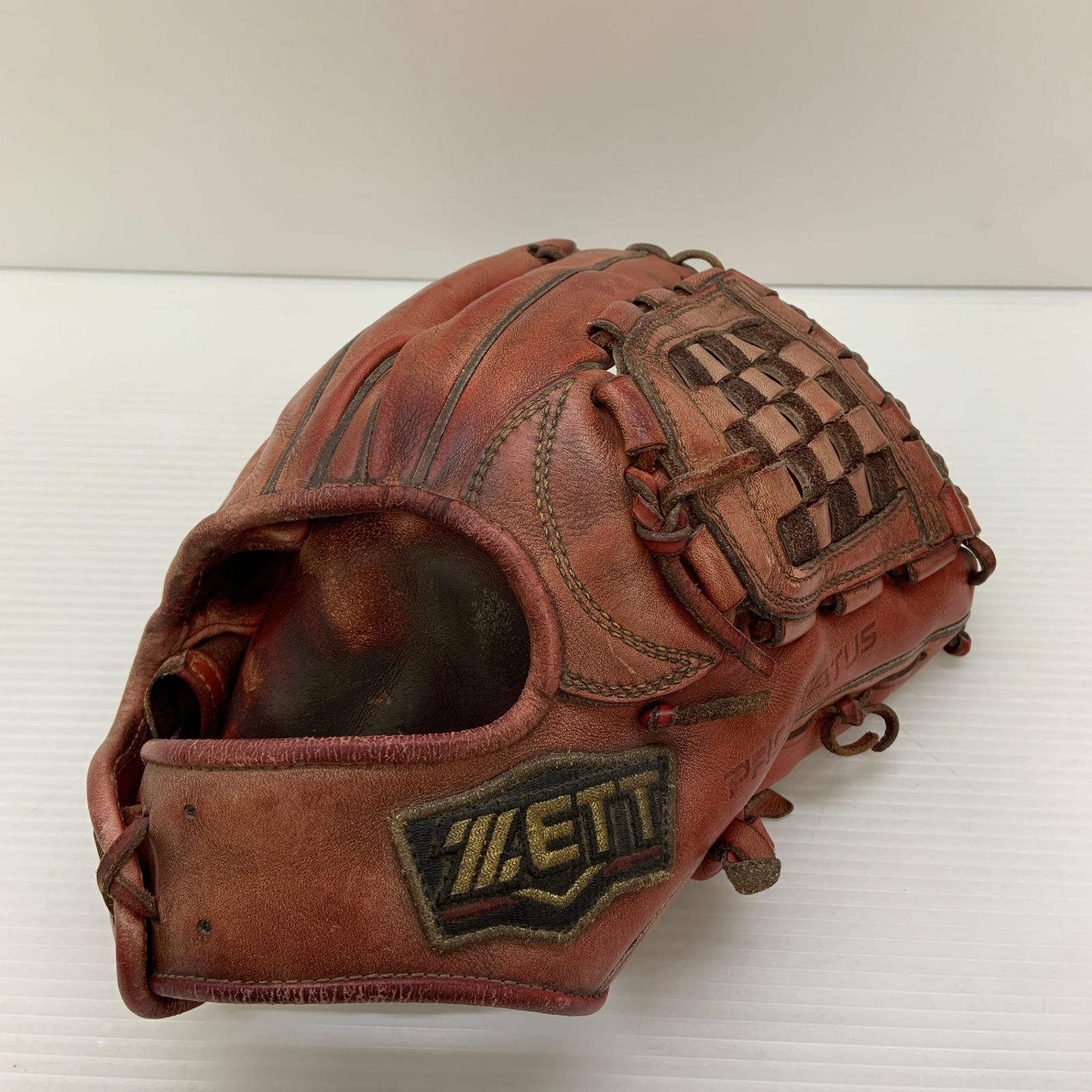 ゼット ZETT プロステイタス 硬式 大人 一般 内野手用 グローブ グラブ 右投げ BPROG560 中古品  野球 8007 ゼット ZETT プロステイタス 硬式 大人 一般 内野手用 グローブ グラブ