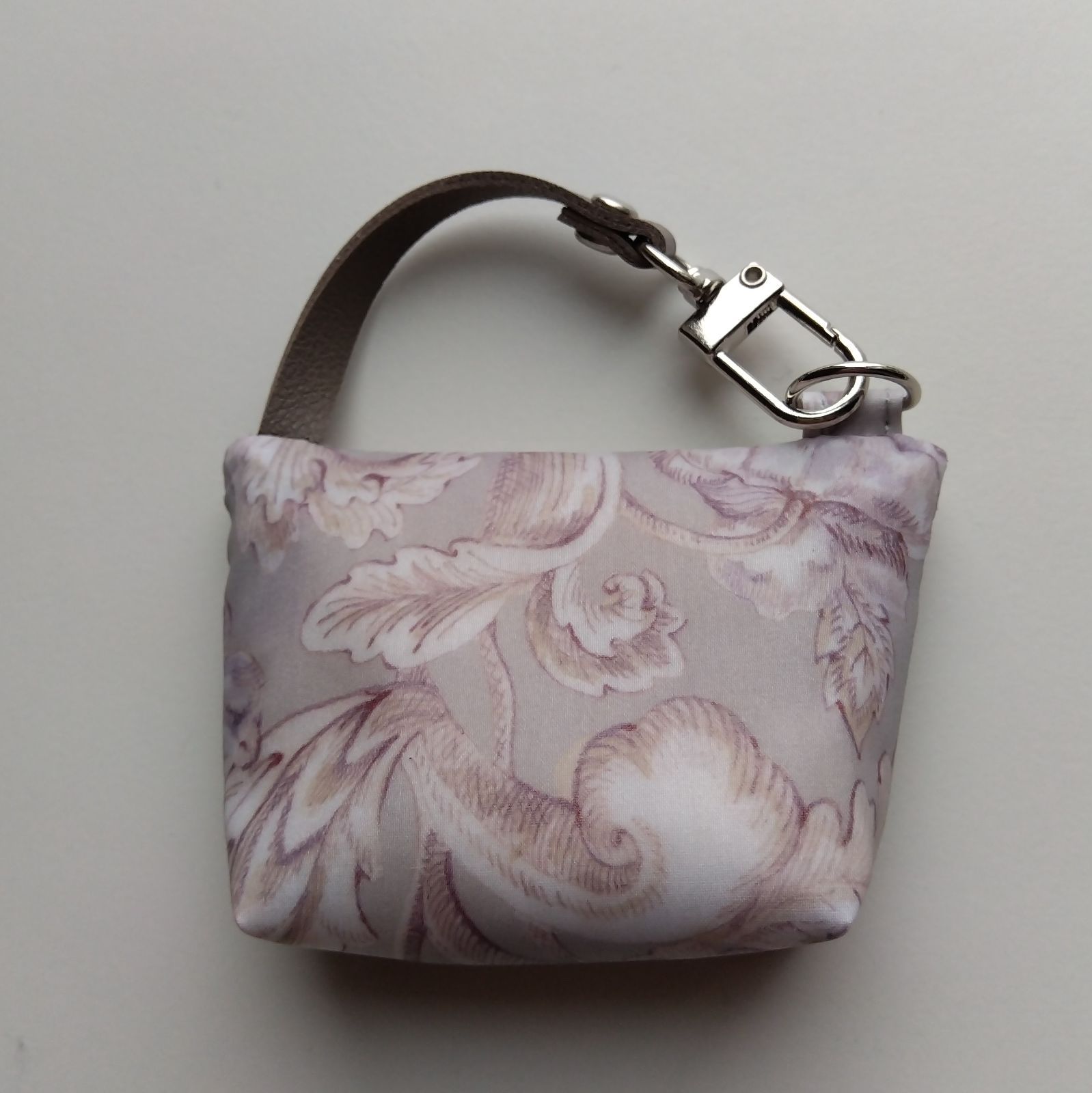 リバティラミネートのプチバッグ アレキサンダーマーブル - メルカリ