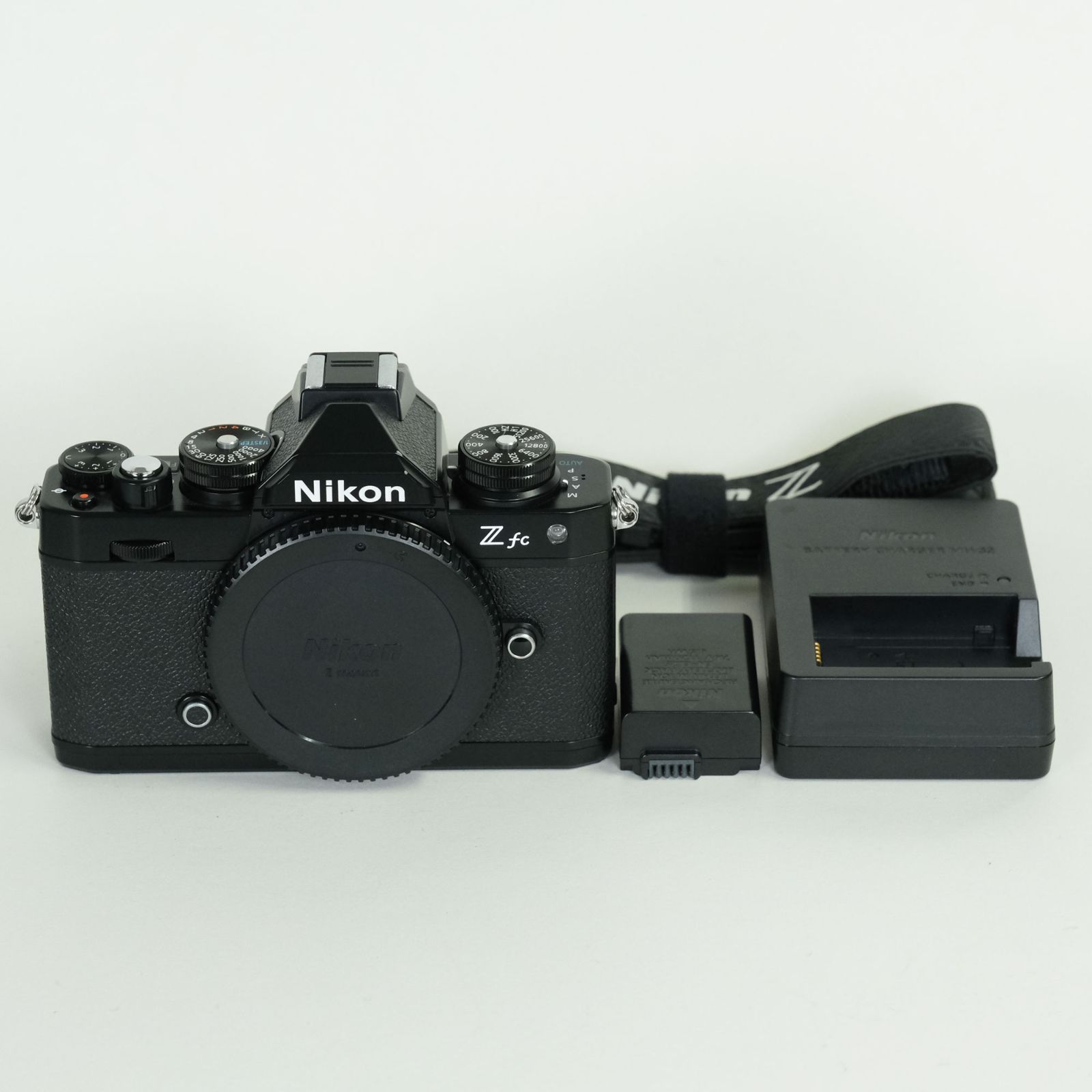 美品 | シャッター数1,665回] Nikon Z fc [ボディ ブラック] | Nikon Z