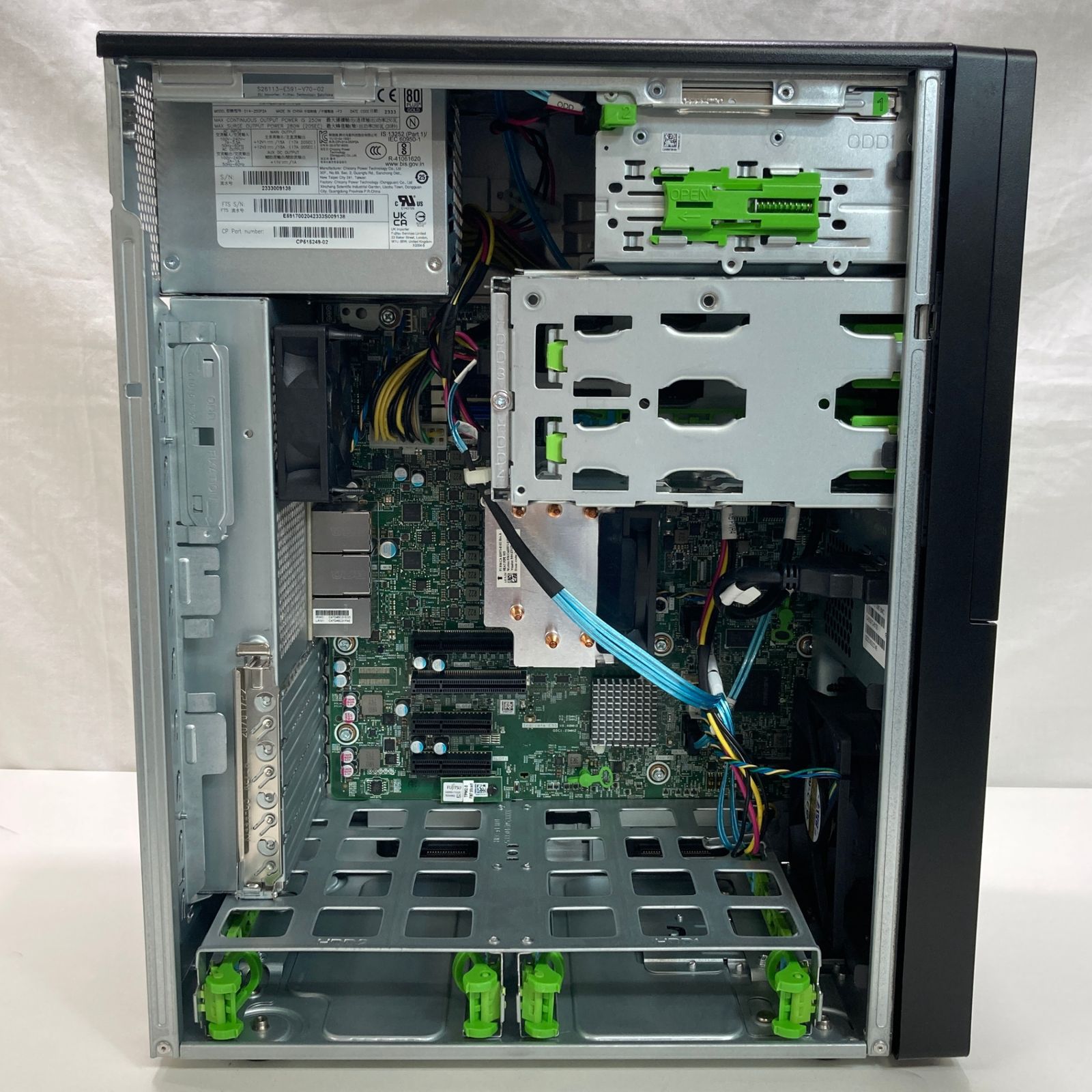 中古品　CPU　35枚 中古】FUJITSU PRIMERGY TX1310 M5 サーバー - メルカリ