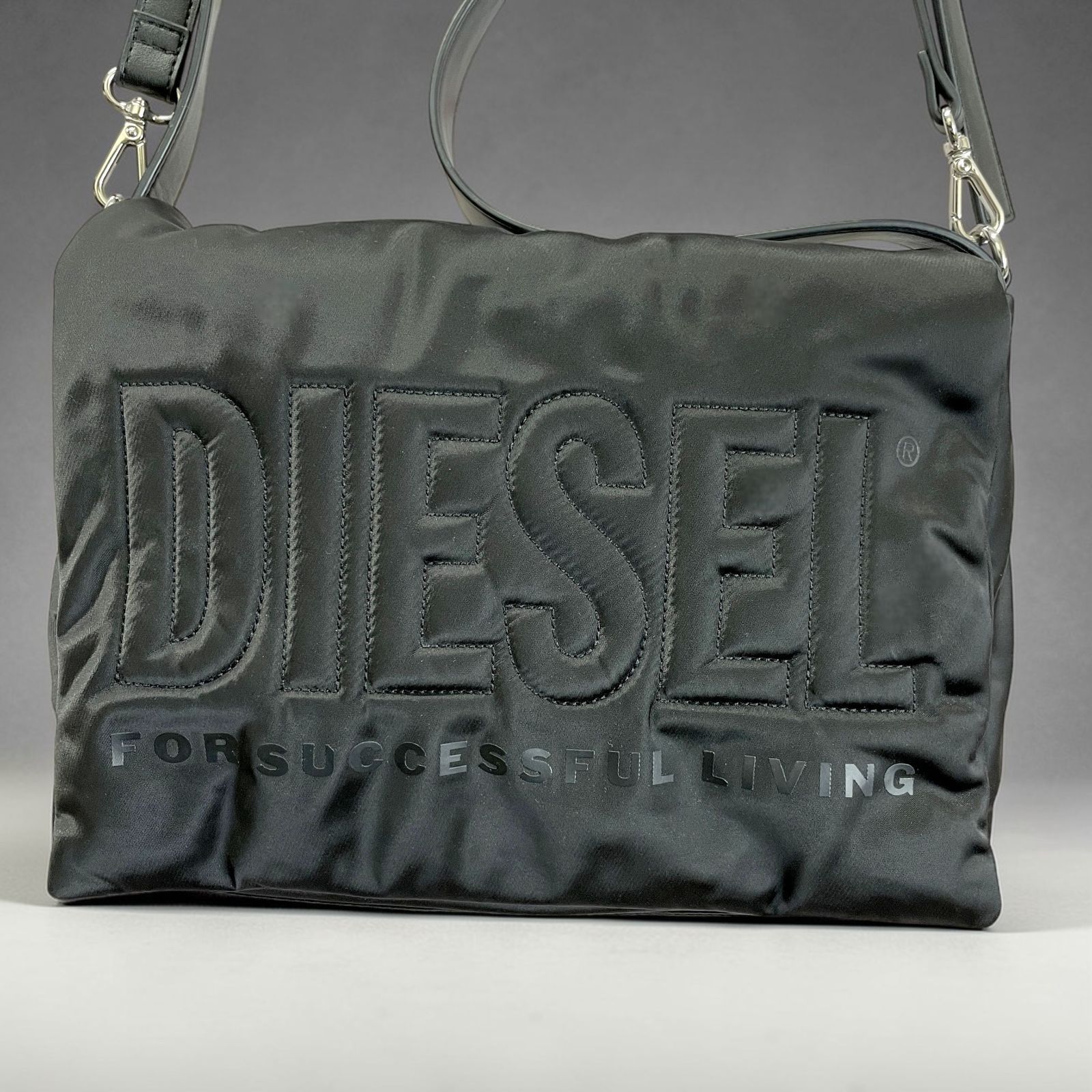 DIESEL ディーゼル ナイロン エンボスロゴ 2way ショルダーバッグ