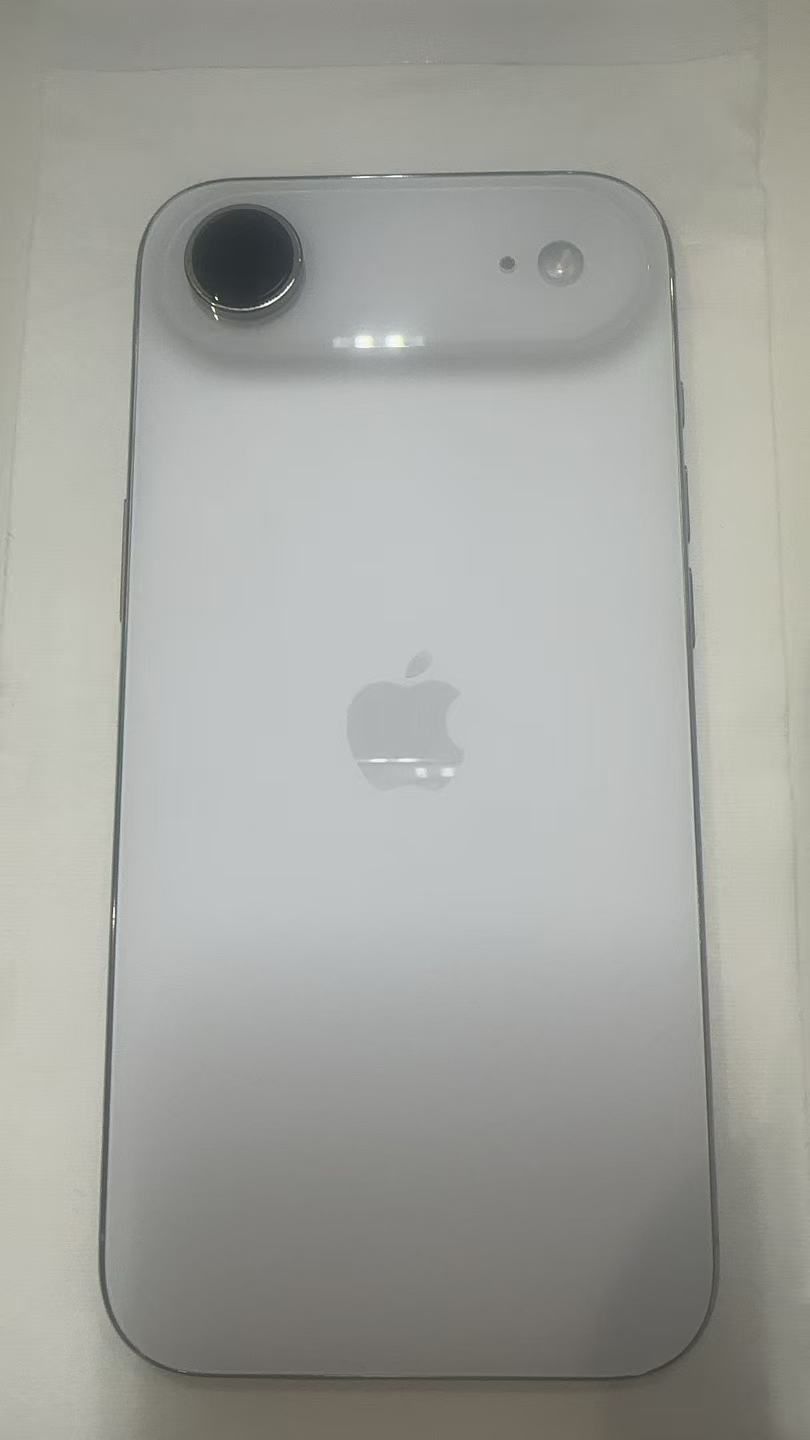 未使用 交換品 iPhone Air 256GB ホワイト SIMフリー - メルカリ