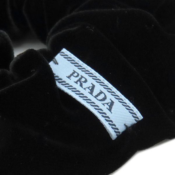 プラダ PRADA ヘアアクセサリー トライアングルロゴ シュシュ ベロア