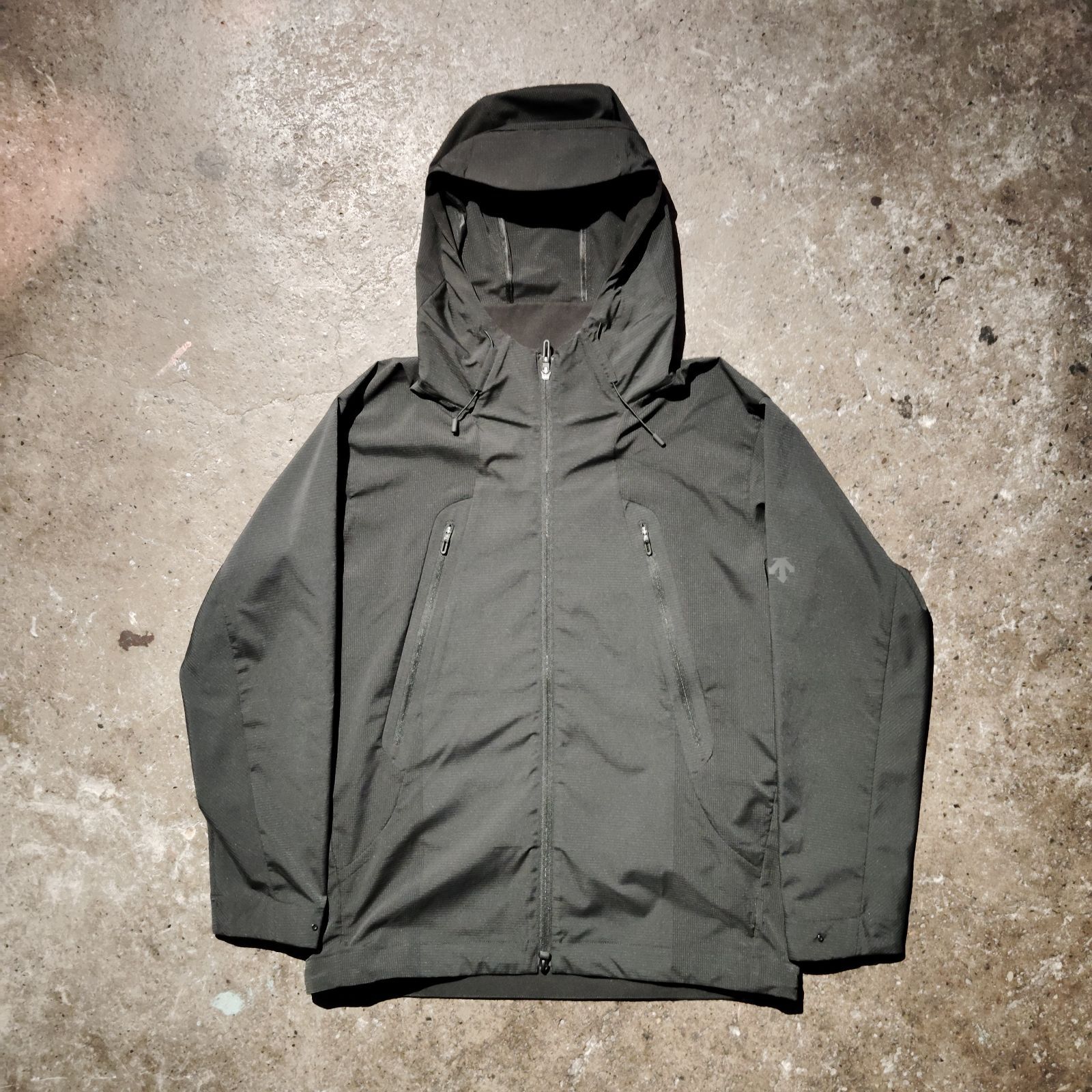 DESCENTE ALLTERRAIN SCHEMATECH AIR JACKET L BLACK デサントオルテ 