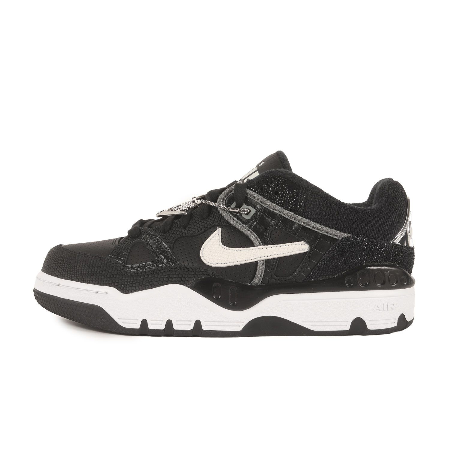 新品】NIKE ナイキ ブラック×ホワイト 黒 白 サイズ:US10(28cm 