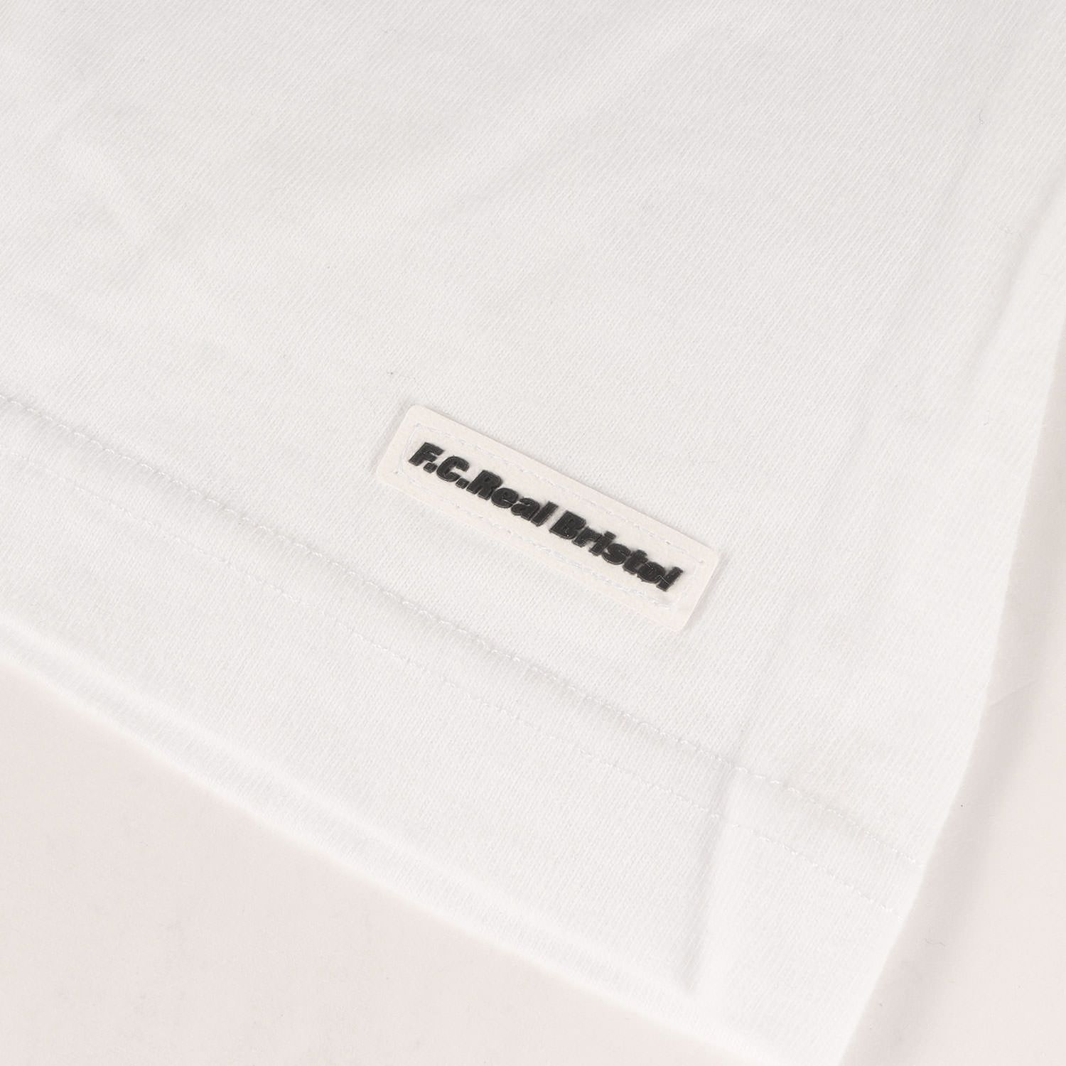 F.C.Real Bristol エフシーレアルブリストル Tシャツ ホワイト 白