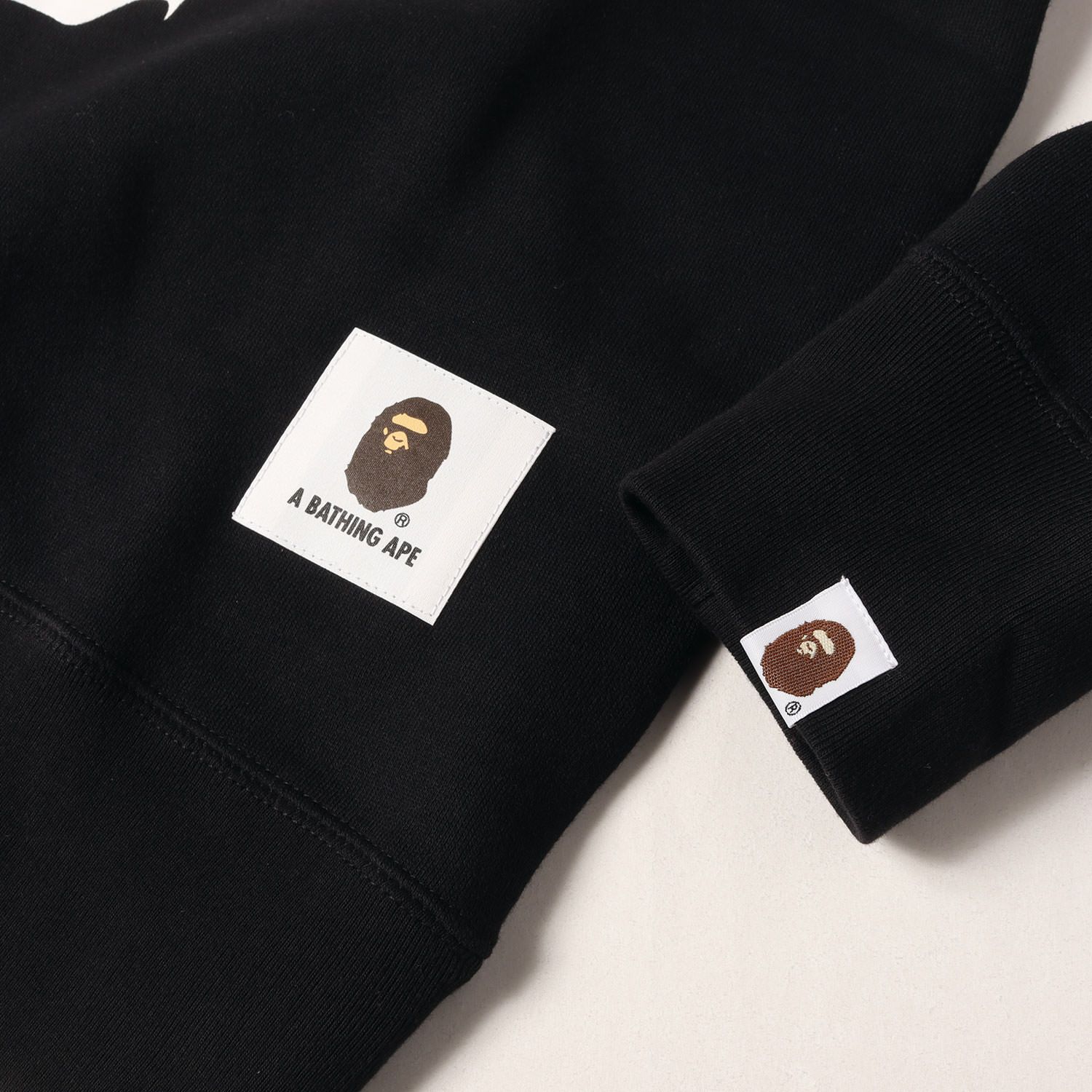 新品同様】A BATHING APE ア ベイシング エイプ スウェット ブラック