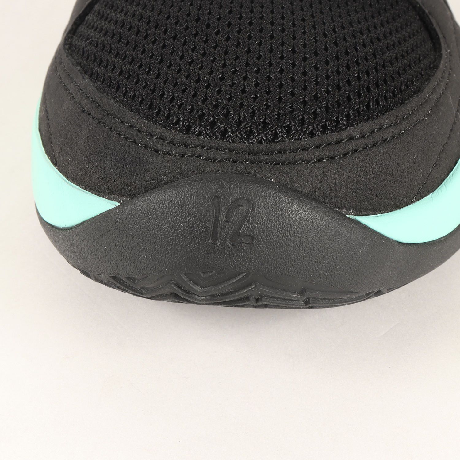 美品】NIKE ナイキ ブラック×ブリーチドターコイズ サイズ:US10(28cm