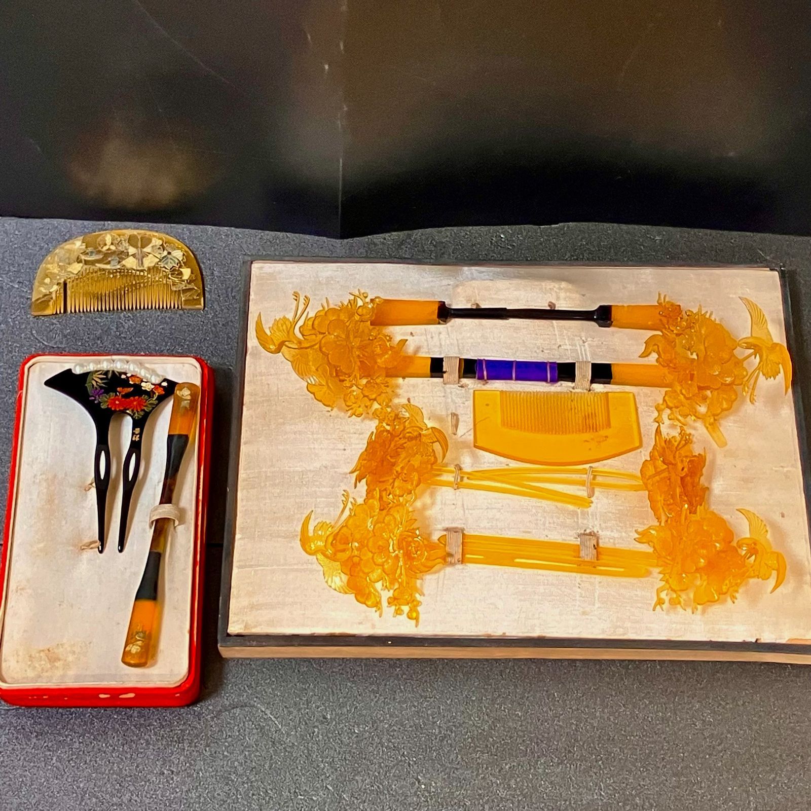 30818】鼈甲(べっこう) 櫛(くし) 簪(かんざし) 笄(こうがい) 箱付き