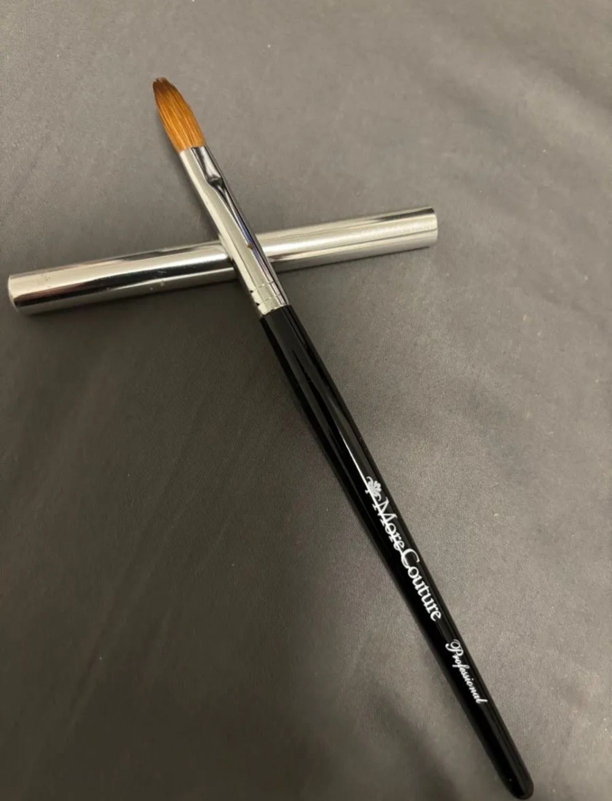 More Couture Professional モアクチュール ネイルブラシ