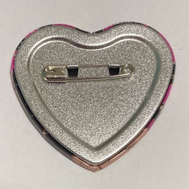 桃源暗鬼 桃角桜介 ハート缶バッジ バニー - メルカリ