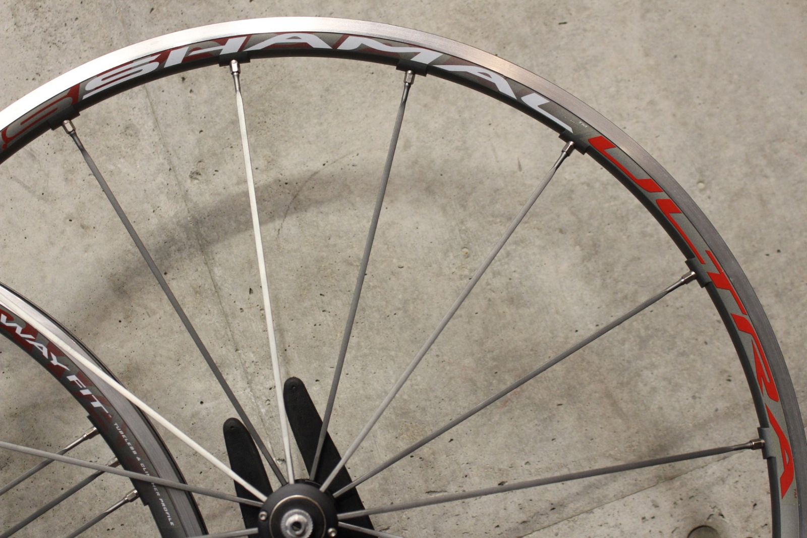 カンパニョーロ CAMPAGNOLO シャマルウルトラ チタンカラー SHAMAL