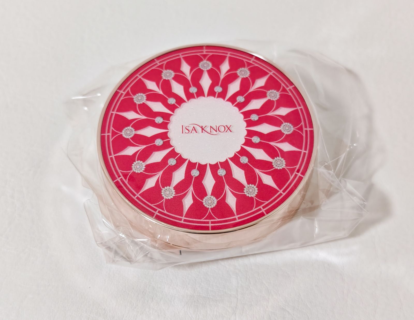Introducing Isanox s cushion foundation, which provides light coverage and makes you look younger