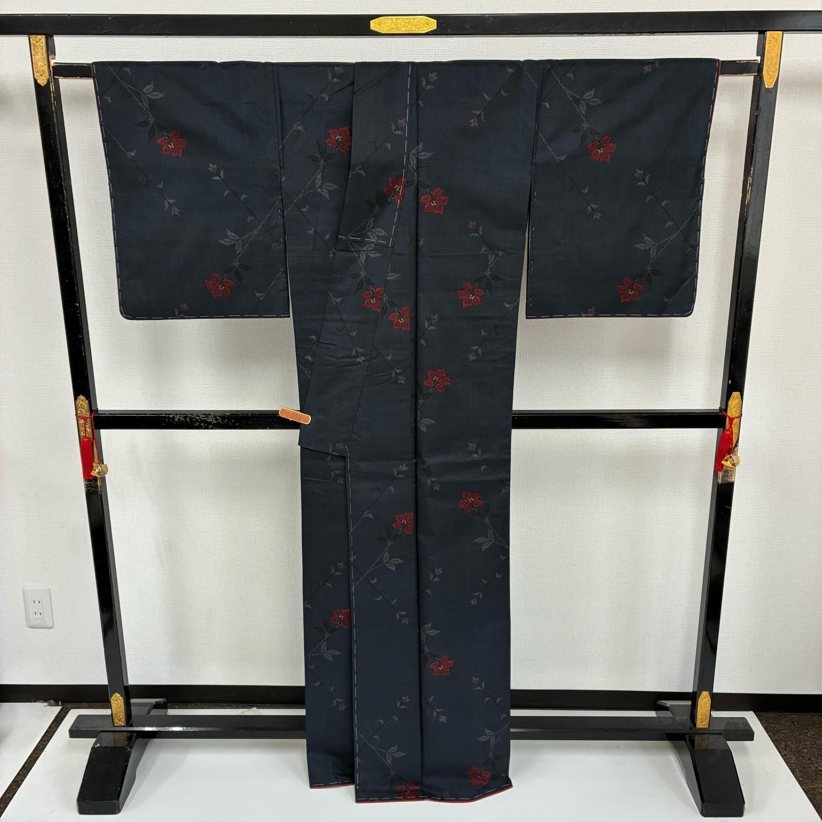 本場大島紬 泥藍染 一元式 裄68.5 素敵な絣柄 正絹 着物 MK-4456