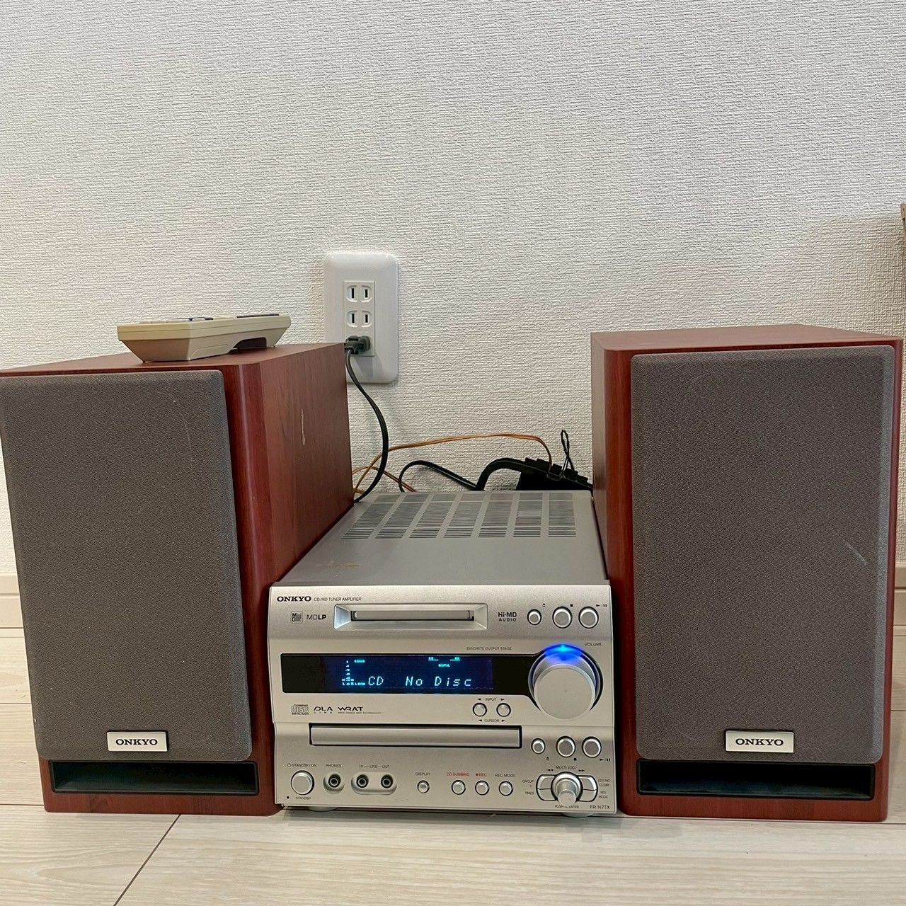 動作品】ONKYO/FR-N7TX/CD/MDコンポ/スピーカーD-N7TX付/リモコン付