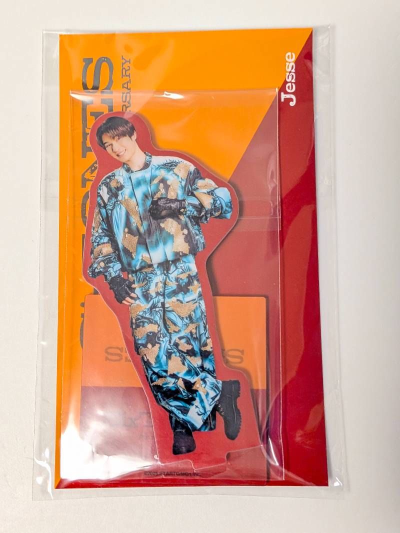 新品未開封 SixTONES ジェシー 両面アクリルスタンド ファミクラストア