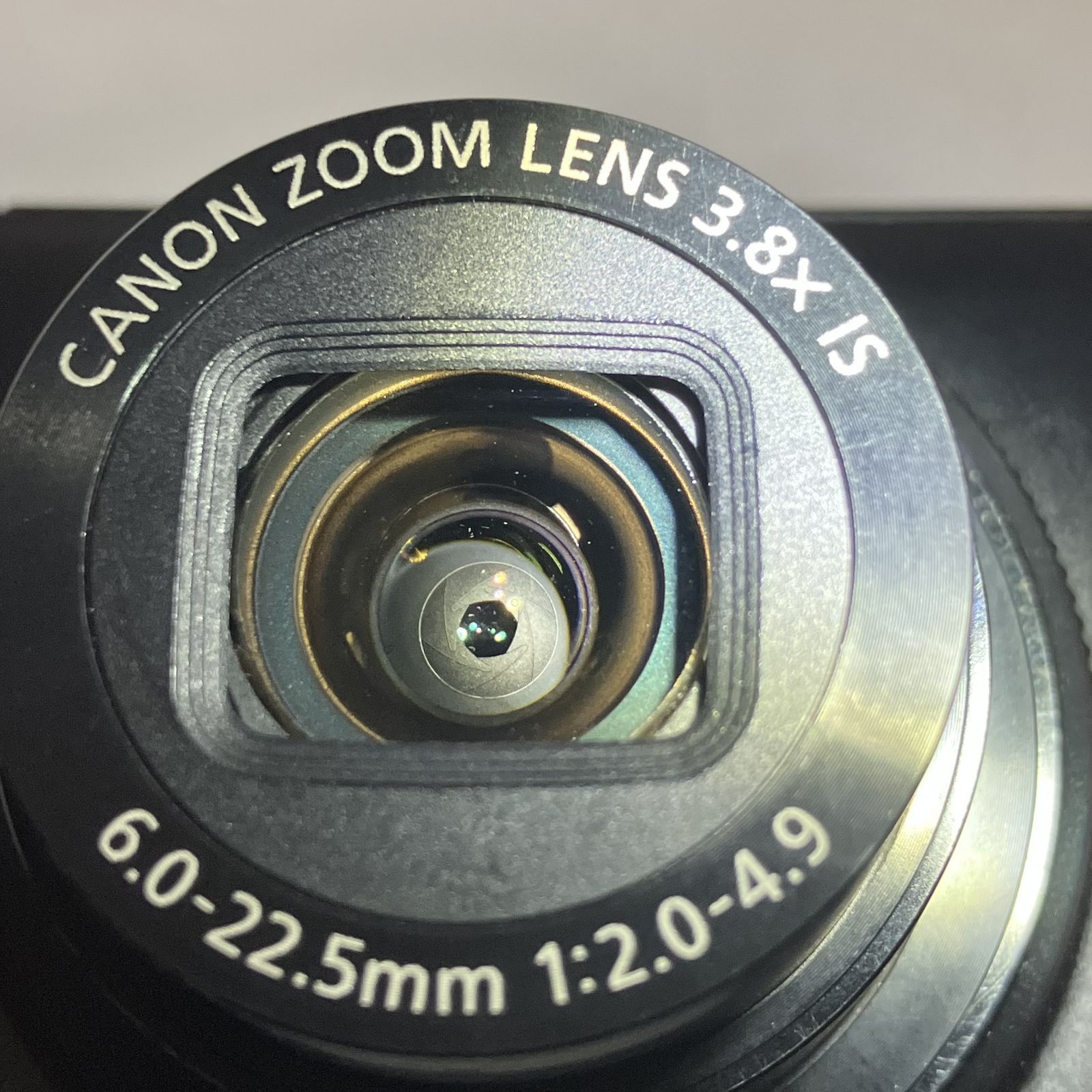 6183 【難あり品(ジャンク）】 Canon Powershot S90 Compact Digital